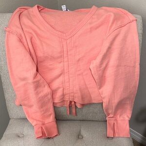 🍂JoyLab Coral V-Neck Crop Sweatshirt